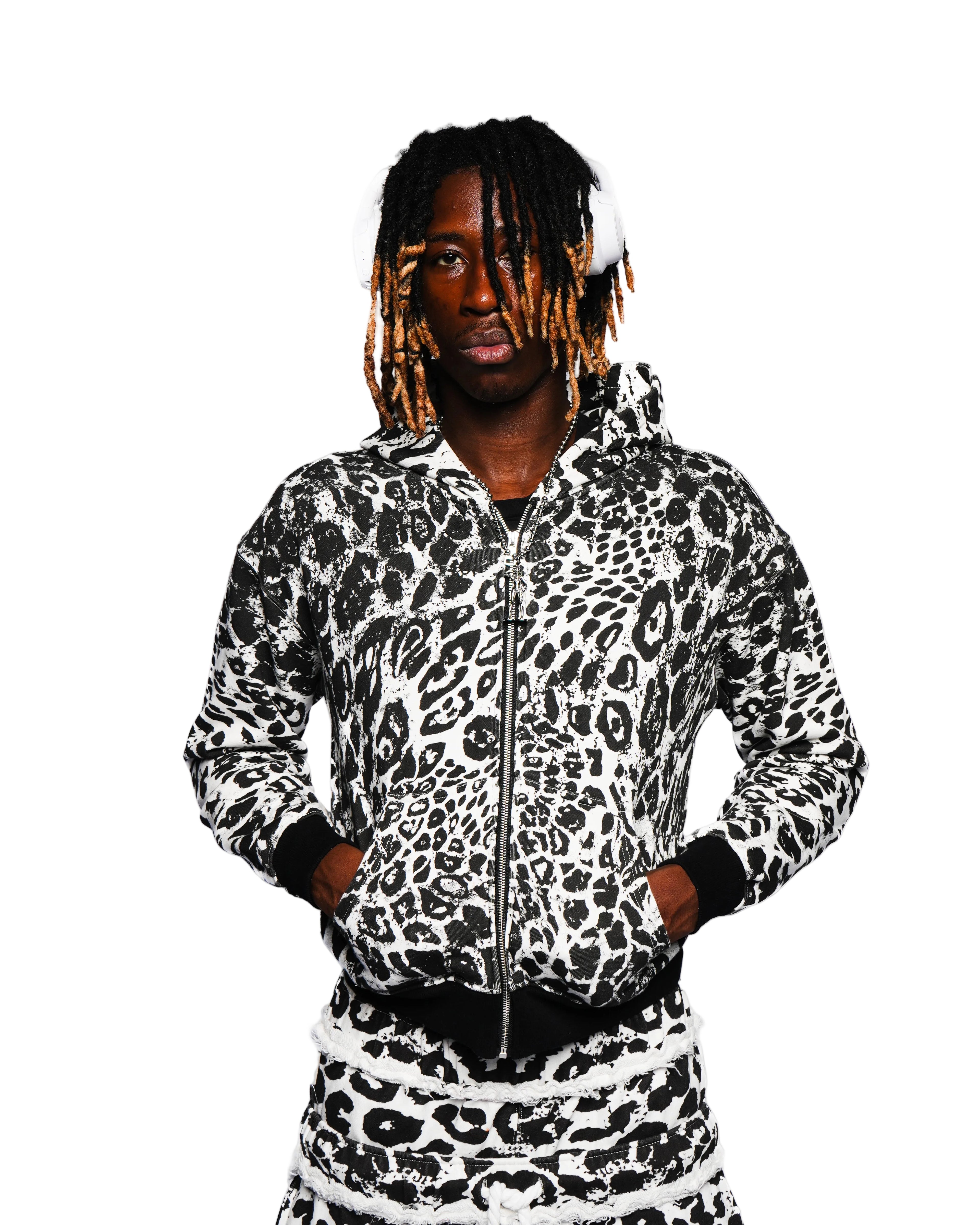 SNOW LEOPORD ZIP-UP - coming soon