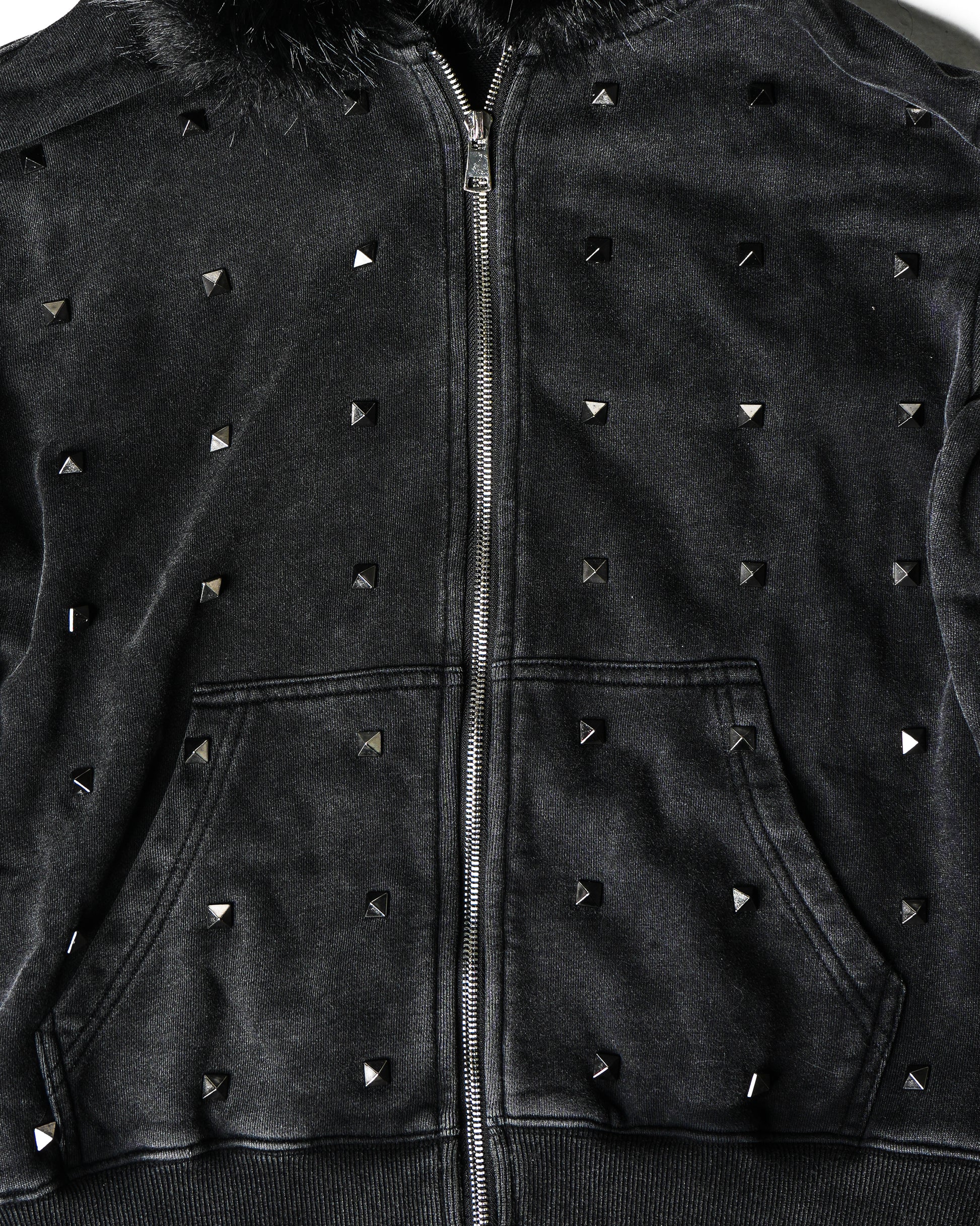 STUD FUR ZIP-UP - coming soon