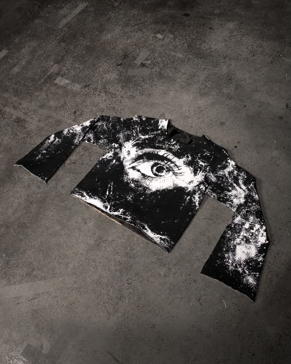 MIDNIGHT EYE SWEATER